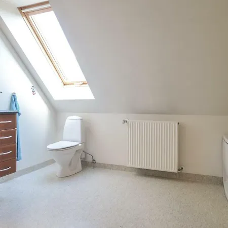 Semesterbostad Four-bedroom Holiday In
