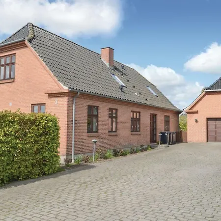 Four-bedroom Holiday In Semesterbostad Logstor